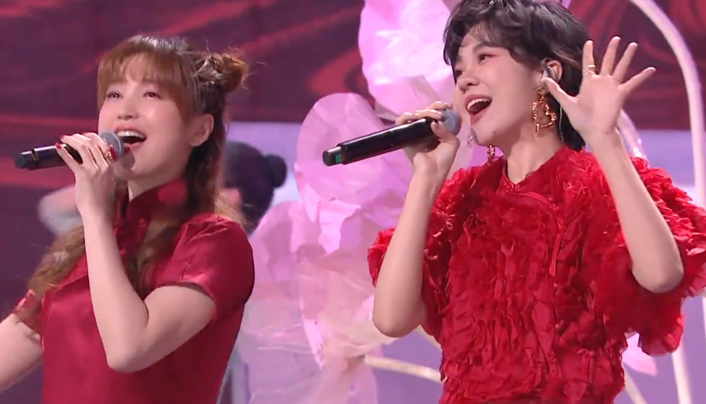 何炅最新照片，自然之旅的心靈探索，尋找平和寧靜的旅程