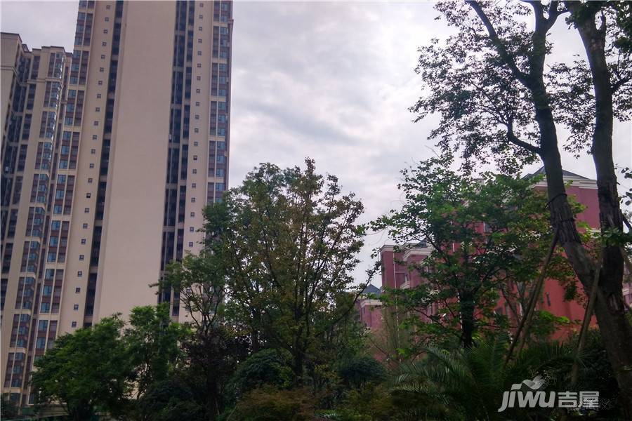 溫江光華大道最新房?jì)r(jià)走勢及分析