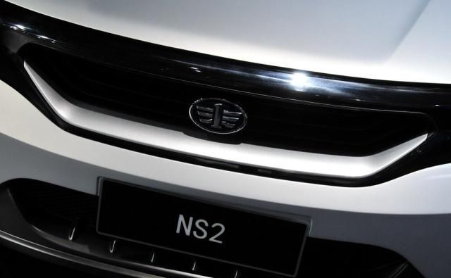 夏利NS2最新動(dòng)態(tài)揭秘，小巷中的隱藏瑰寶