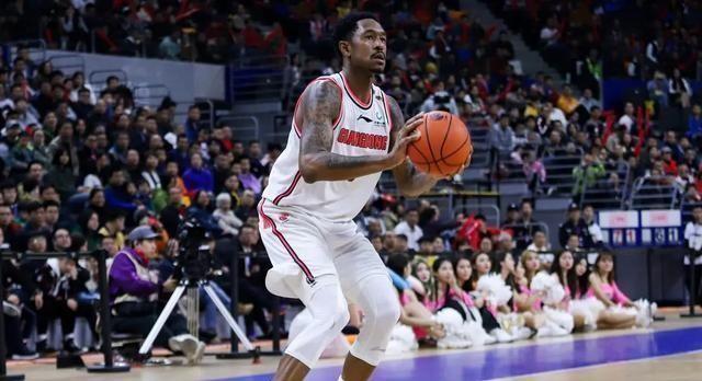 廣東籃球強隊注入全新力量，揭曉最新外援加盟消息