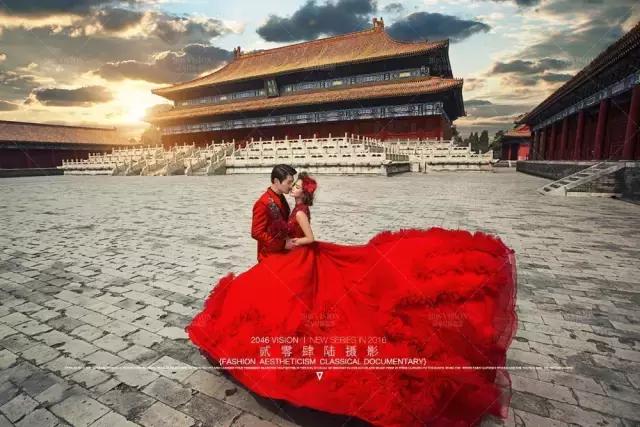 時(shí)代背景下的影像藝術(shù)探索，最新外景拍照風(fēng)格揭秘