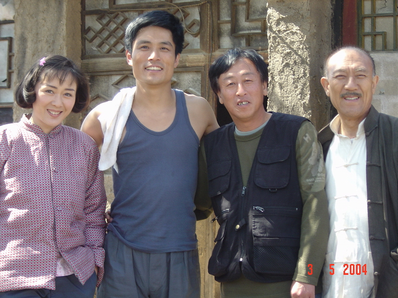 趟過(guò)女人河的男人，演員陣容與勵志之作喚醒內心力量。