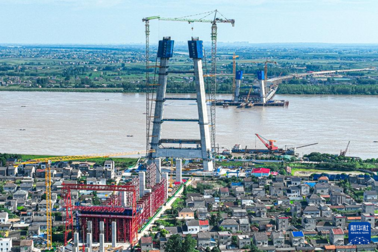 長(cháng)江百里洲大橋最新進(jìn)展，連接未來(lái)的橋梁，成就夢(mèng)想的翅膀