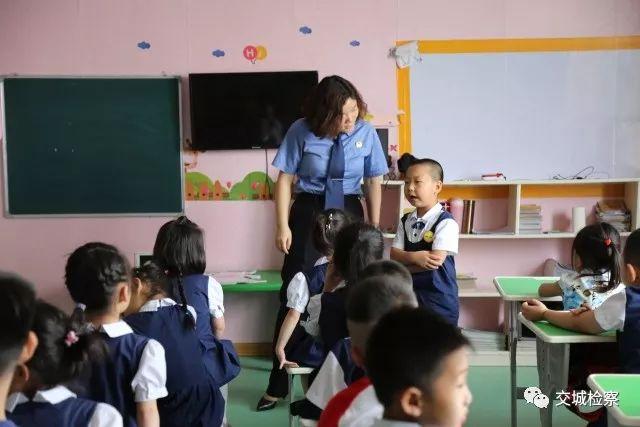 最新東方時(shí)事解讀，自然美景背后的探索之旅