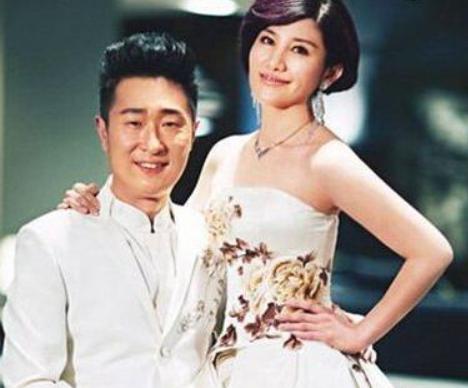 眼睛迷人的男明星魅力無(wú)法抗拒！??