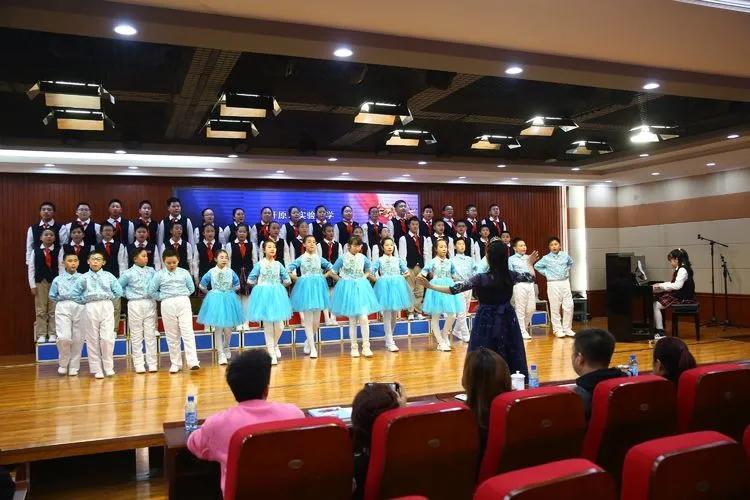 科技與藝術(shù)融合之作，智能合唱助手推薦適合合唱比賽的歌曲