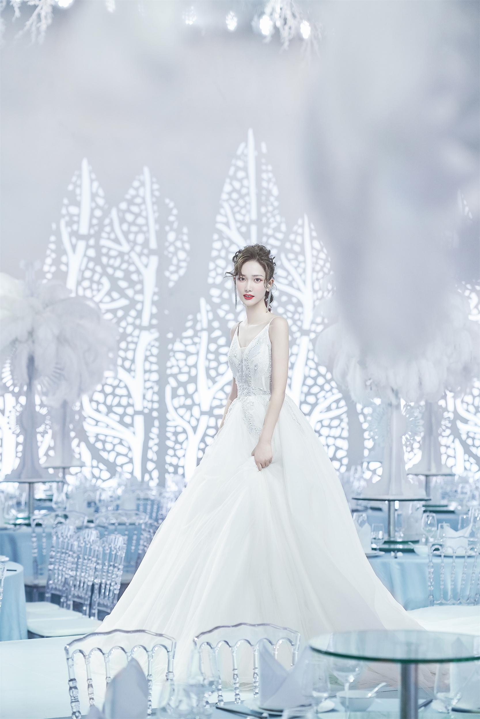 婚慶主持人最新祝福語(yǔ)與探索自然美景之旅，尋找內心的平和寧靜