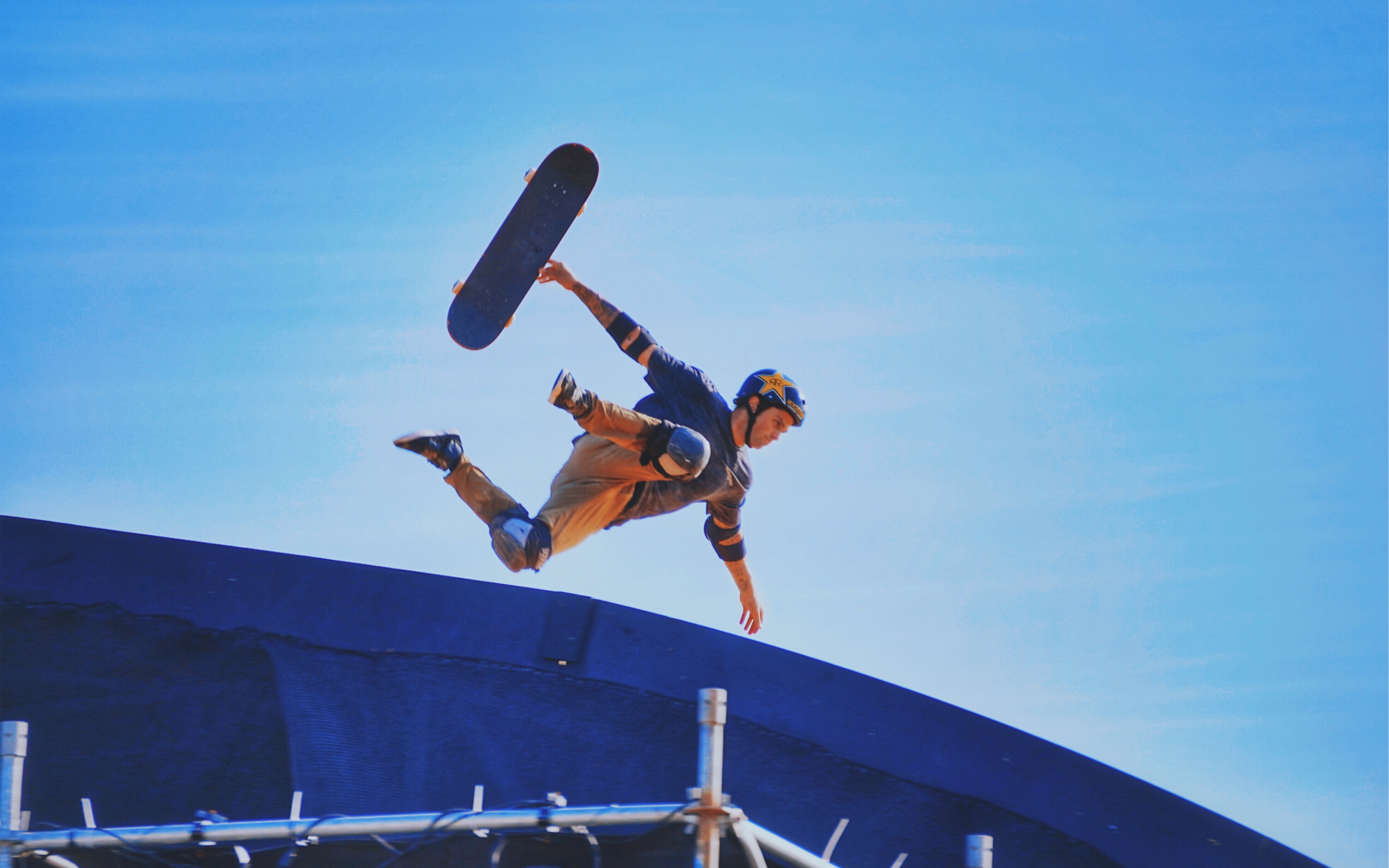 極限滑板比賽全程指南，從入門(mén)到精通的步驟教程