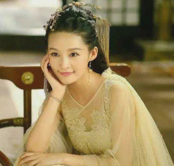 荊小八在楚喬傳中的熱血演繹，傳奇演員展現角色魅力！