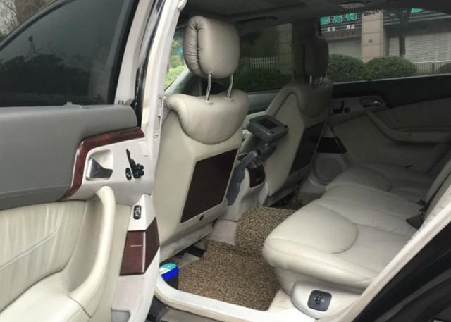 豪華與科技的完美融合，最新款大奔重磅登場(chǎng)