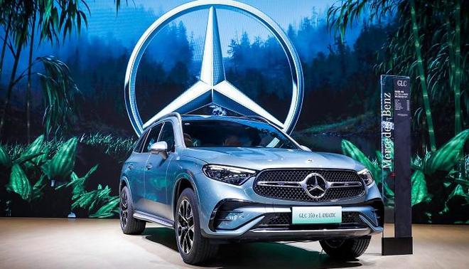 GLC350奔馳最新報價(jià)，購車(chē)之旅的溫馨指南