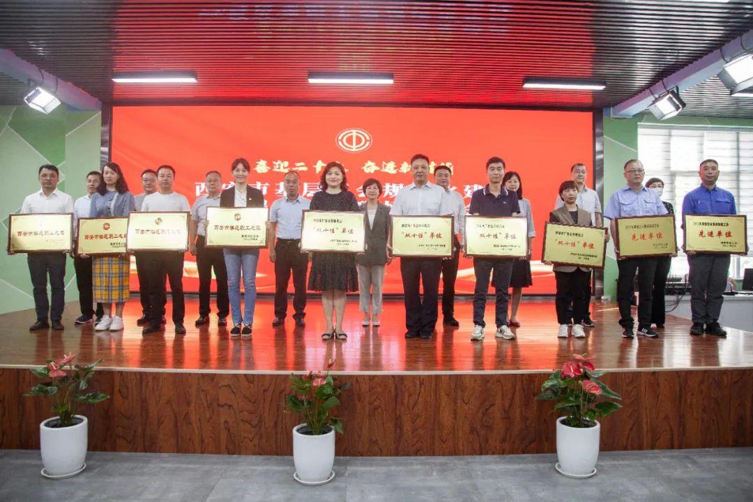 灃京工業(yè)園最新招聘，人才吸引與產(chǎn)業(yè)發(fā)展雙刃劍的挑戰與機遇