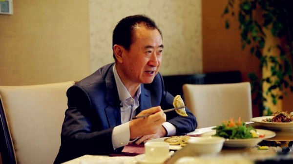 王健林引領(lǐng)科技革新，重塑生活體驗，科技巨擘展望未來(lái)新篇章