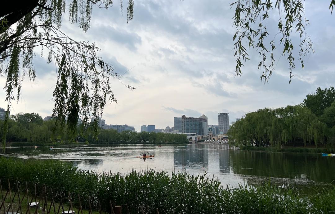 彭州新聞網(wǎng)科技新品亮相，開(kāi)啟未來(lái)生活新篇章