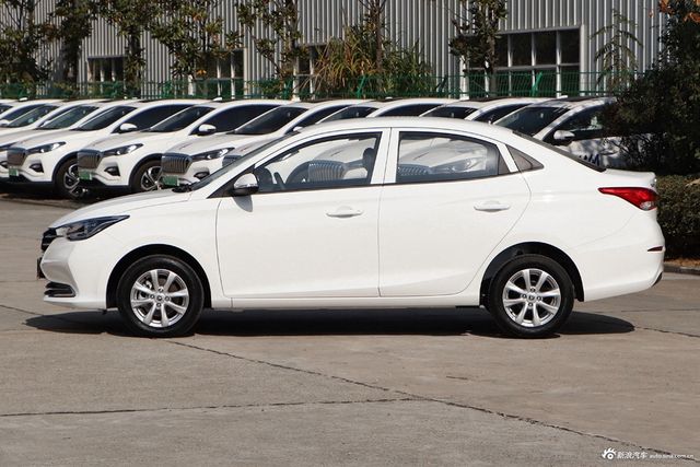 時(shí)代變遷中的矚目焦點(diǎn)，最新悅翔報價(jià)匯總