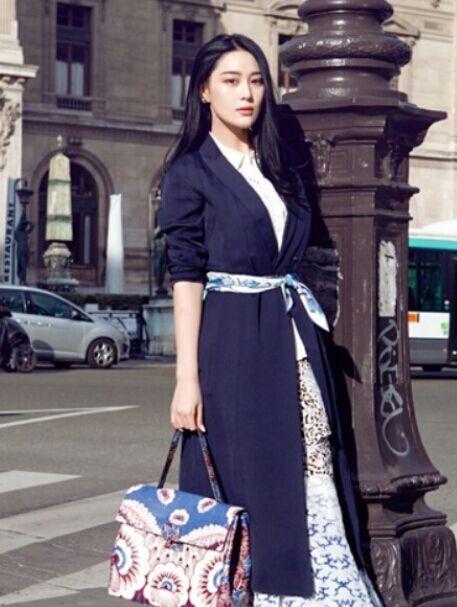 范冰冰最新街拍，時(shí)尚潮流的新標桿典范