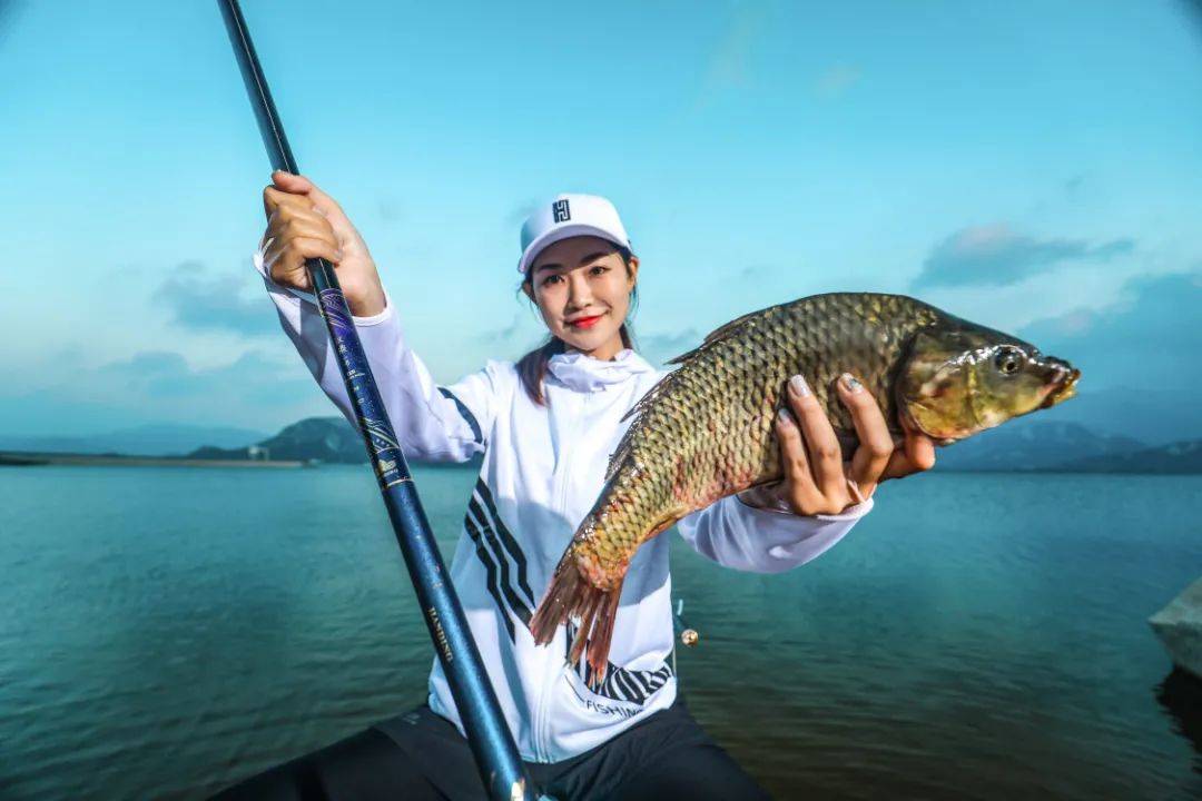 釣人的魚(yú)最新力作，智能垂釣器——高科技垂釣，生活變革的新篇章