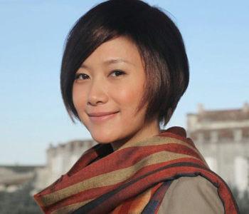 徐靜蕾最新短發(fā)時(shí)尚指南，打造時(shí)尚短發(fā)的詳細步驟與圖片展示