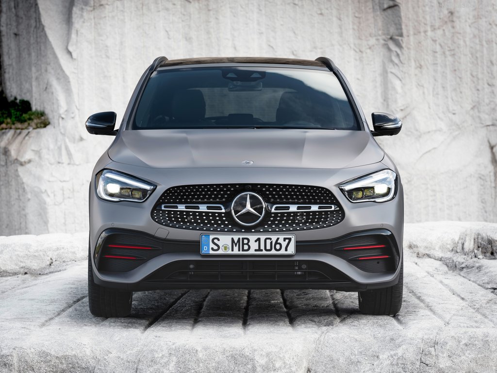 奔馳GLA最新報價(jià)，豪華入門(mén)之選，驚喜連連！