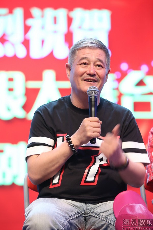 趙本山最新互動(dòng)揭秘，近距離感受喜劇大師的魅力傳奇