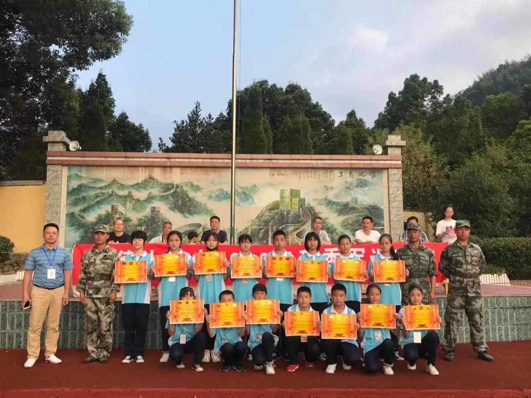 科技、社會(huì )與經(jīng)濟熱點(diǎn)話(huà)題的最新新聞?wù)接? width=