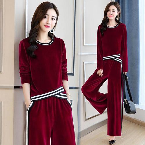 2025秋季女裝流行趨勢，自信與成長(cháng)力量的時(shí)尚變遷