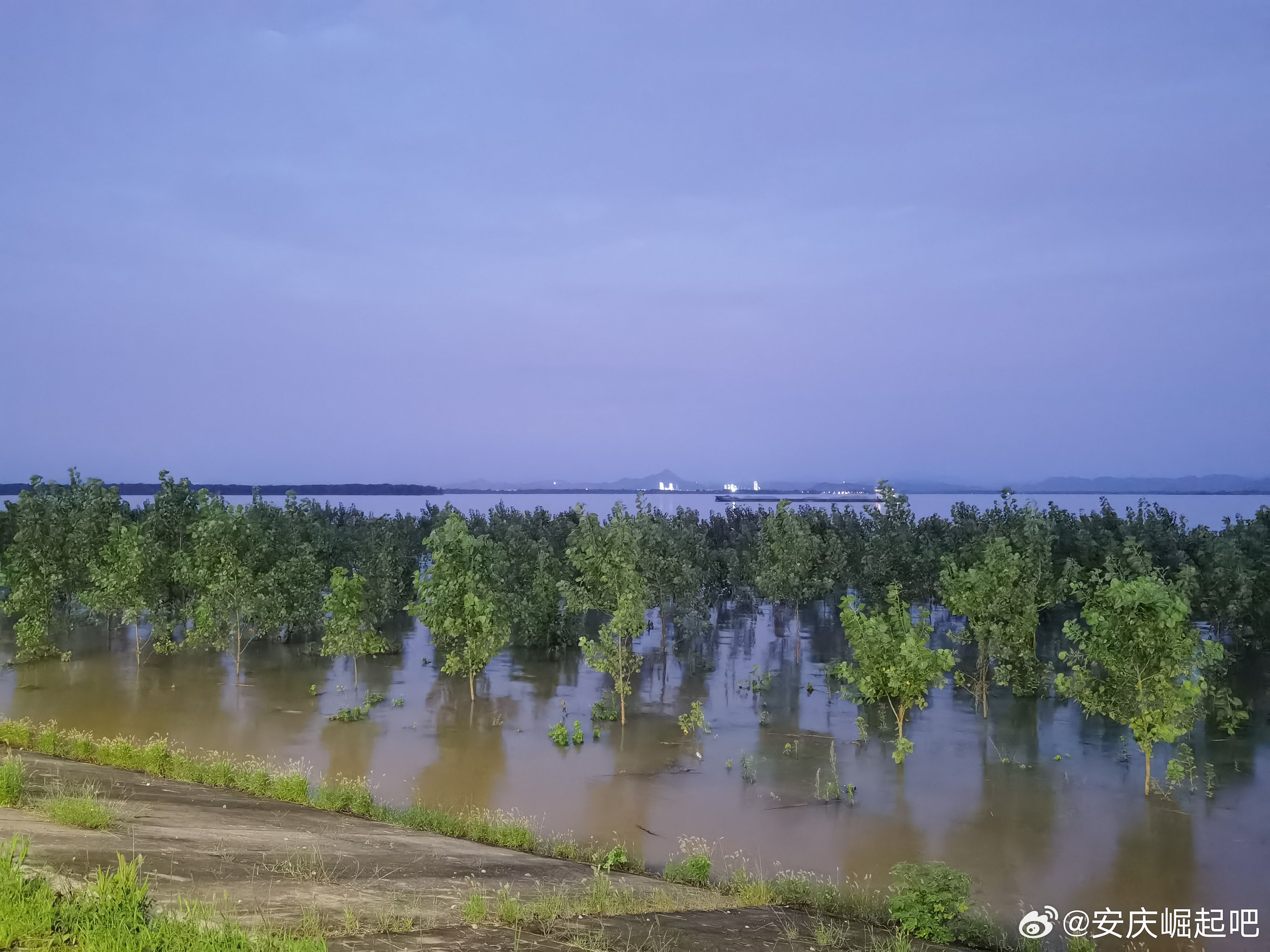 安慶洪水2025最新進(jìn)展，城市變遷中的精神力量展現