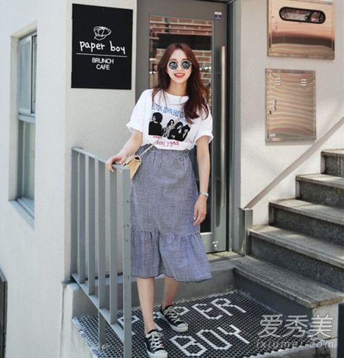 韓國最新流行趨勢與觀(guān)點(diǎn)探析，時(shí)尚T臺展現最新風(fēng)尚