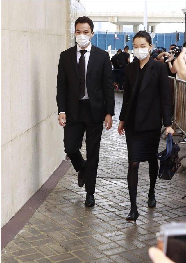 齊嬌最新時(shí)尚風(fēng)采，潮流魅力一覽無(wú)余