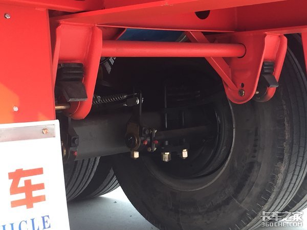 掛車(chē)最新剎車(chē)技術(shù)，科技領(lǐng)先，安全無(wú)憂(yōu)