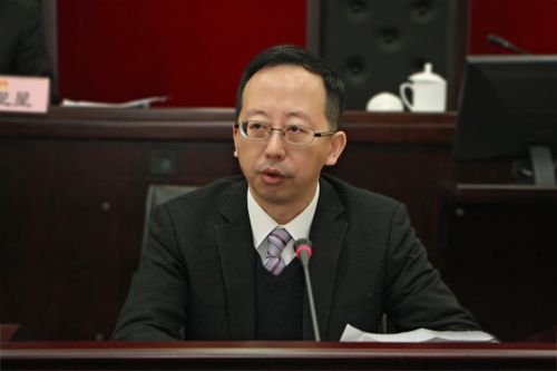 松江區長(cháng)引領(lǐng)科技革新，打造未來(lái)生活新篇章啟航