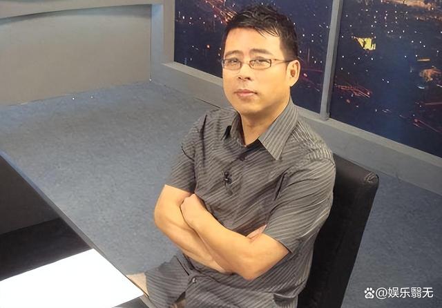 阿丘最新微博，社交媒體時(shí)代的言論自由與責任探討