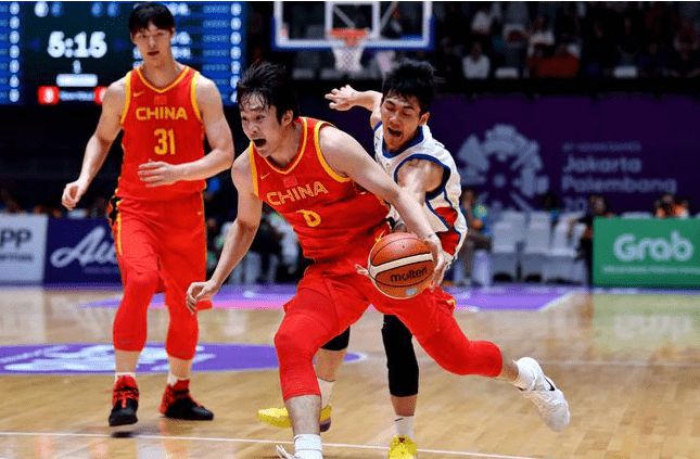 揭秘籃球愛(ài)好者隱藏寶藏的特色小店，最新國家隊籃球與小巷中的籃球奇緣