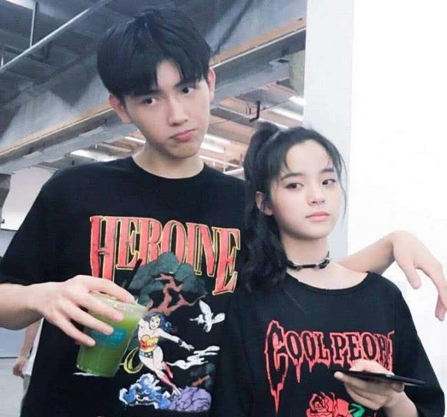 陳飛宇與歐陽(yáng)娜娜，時(shí)代之光下的新星璀璨閃耀之旅