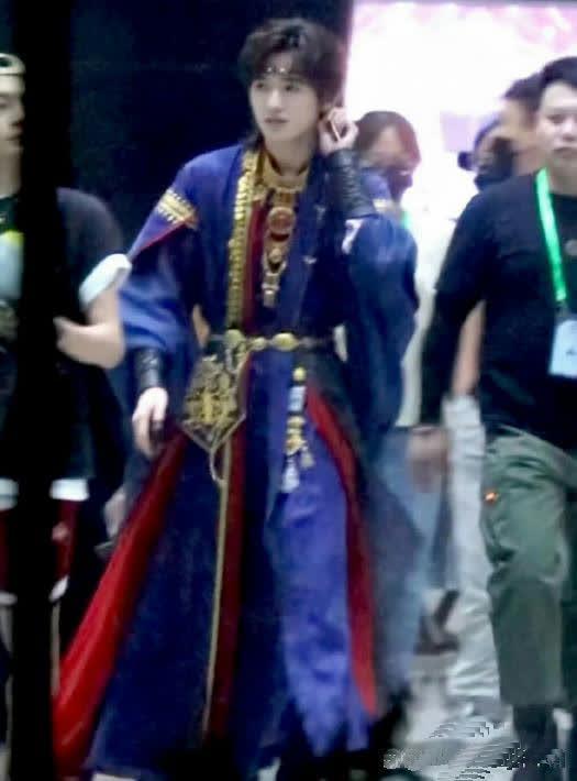 王牌最新路透照揭秘，小巷深處的獨特風(fēng)情